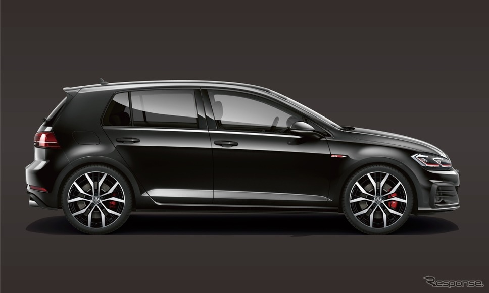 VW ゴルフGTI パフォーマンス(ディープブラックパールエフェクト)