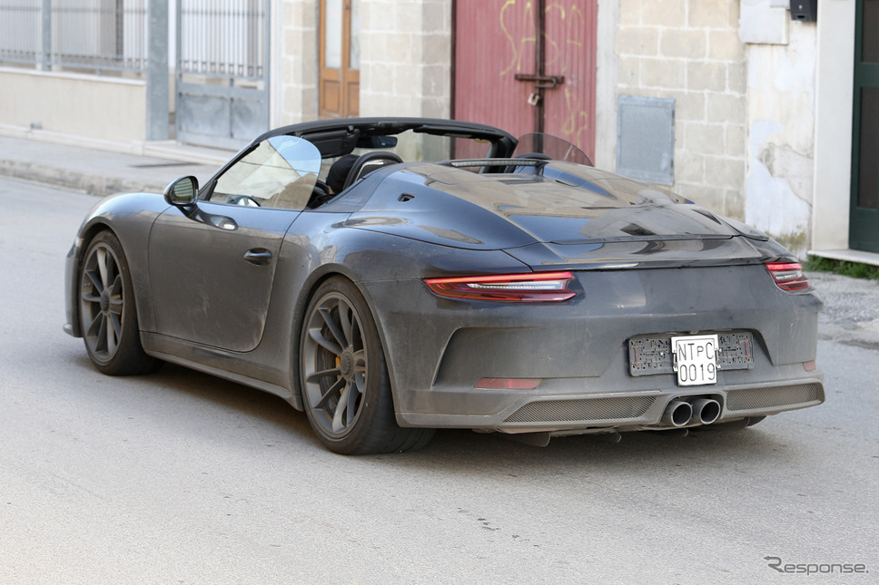 ポルシェ 911 スピードスター 市販型スクープ写真《APOLLO NEWS SERVICE》