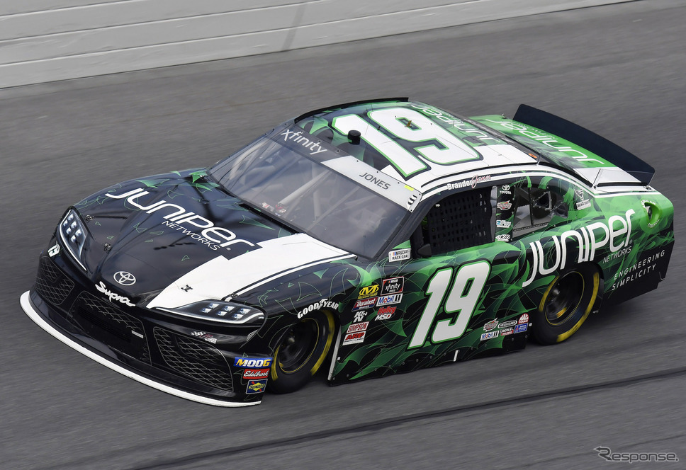 XFINITYシリーズ開幕戦、3位の#19 ブランドン・ジョーンズ(トヨタ・スープラ)。《写真提供 TOYOTA》