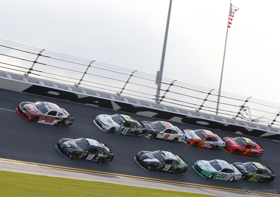 XFINITYシリーズの開幕戦、こちらにはスープラが登場。《写真提供 TOYOTA》