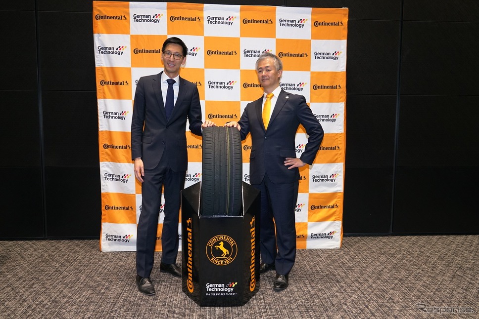 メイ代表取締役社長(向かって左)と小川マネージャー