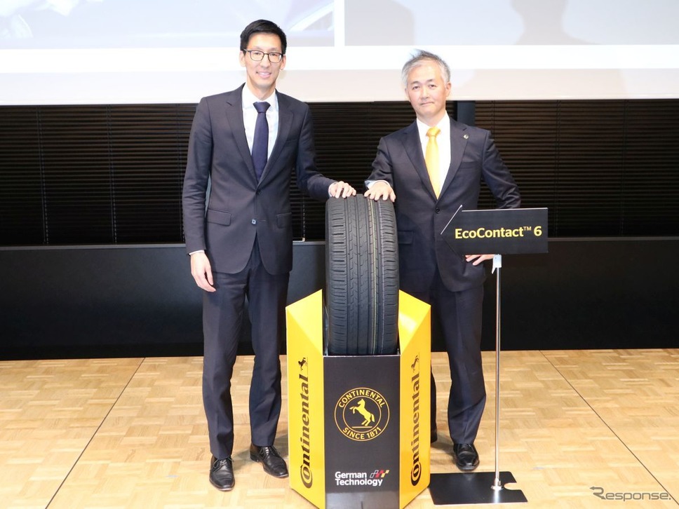 メイ代表取締役社長(向かって左)と技術サービス&トレーニング・マネージャーの小川直人氏《撮影 中尾真二》
