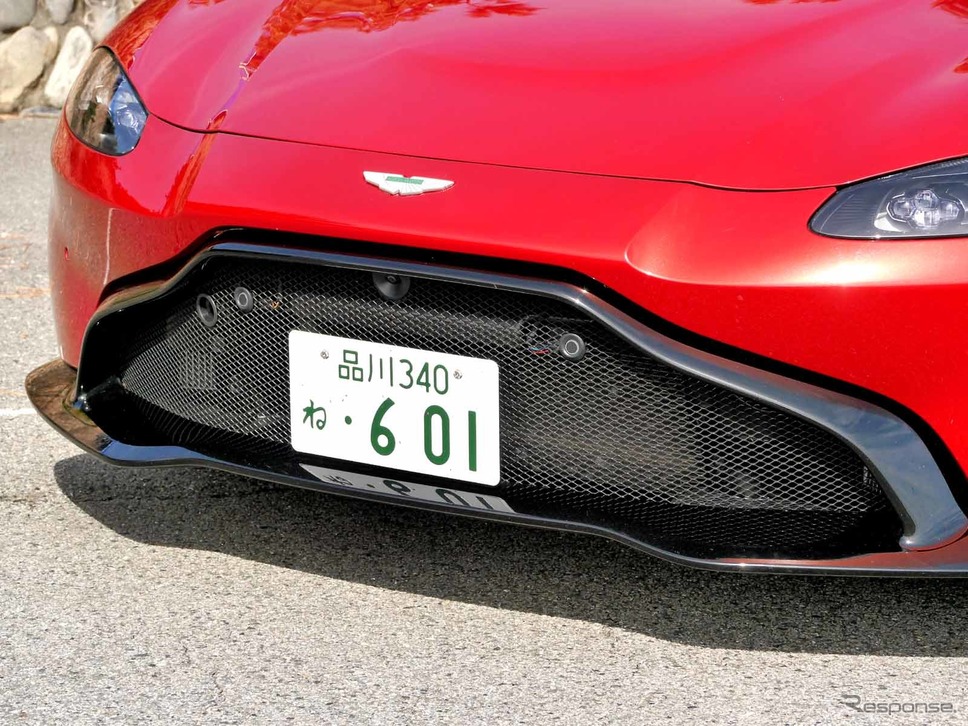 アストンマーティン ヴァンテージ 新型撮影 中村孝仁