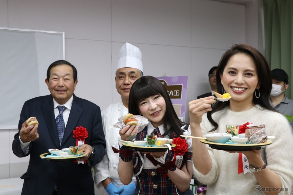 食べた人が笑顔になる。これだけどグランプリも同然だ。《撮影 中込健太郎》