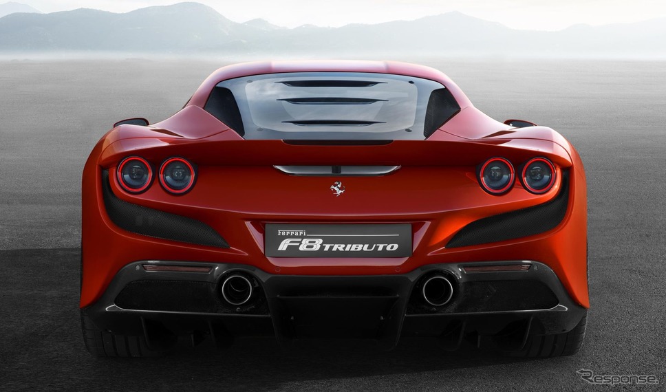フェラーリ F8トリブート