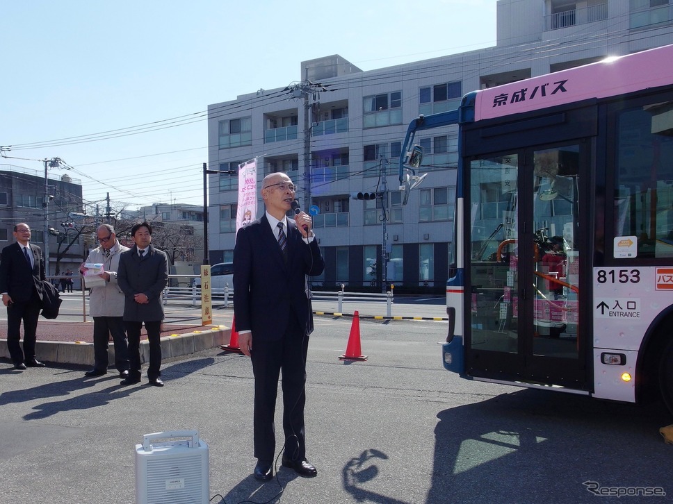 葛飾区の青木克徳区長《撮影 高木啓》