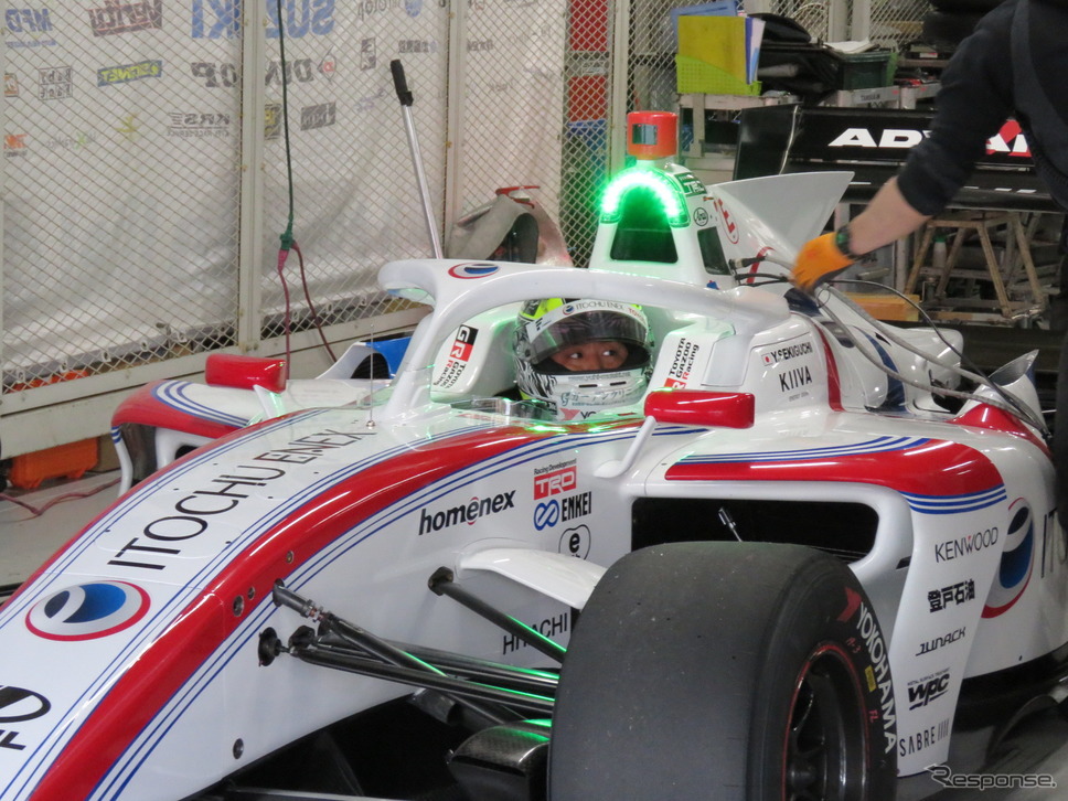 各陣営が新車「SF19」での走行を鈴鹿で開始した。《撮影 遠藤俊幸》