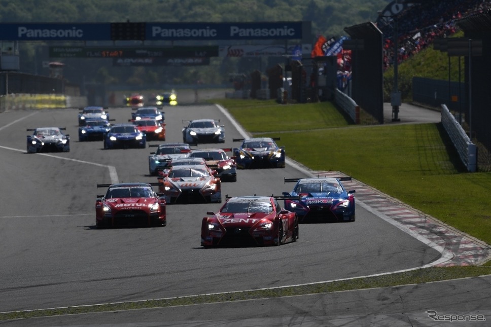 GT500クラス 決勝スタート(昨年同大会)
