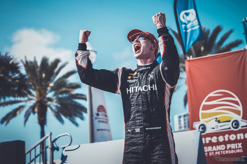 優勝を喜ぶニューガーデン。《写真提供 INDYCAR》