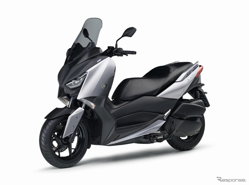 ヤマハ XMAX ABS(マットシルバー)