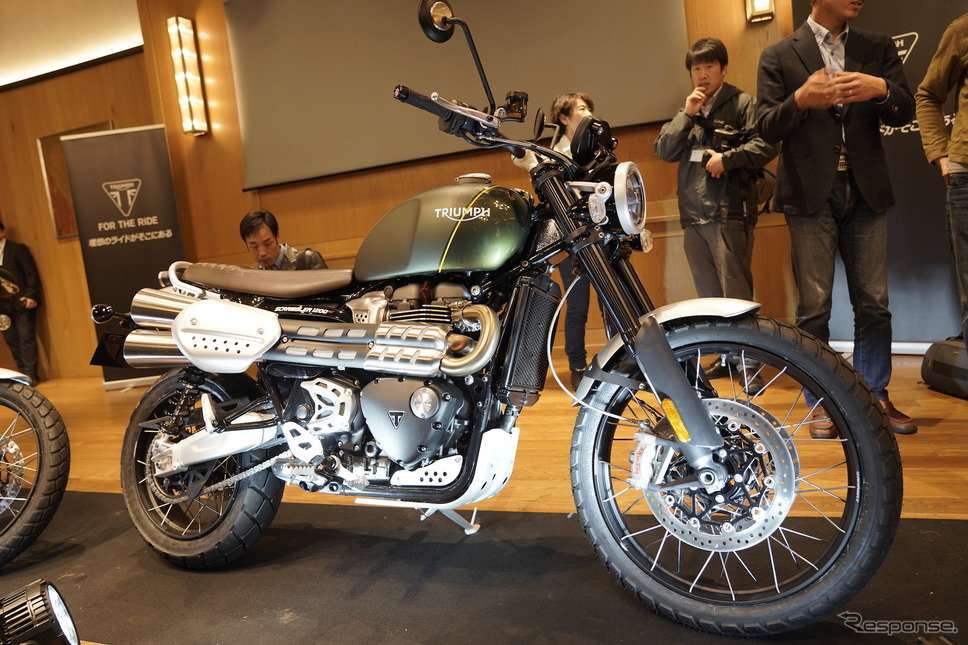 スタンダードモデルのスクランブラー1200 XC《撮影 河野正士》