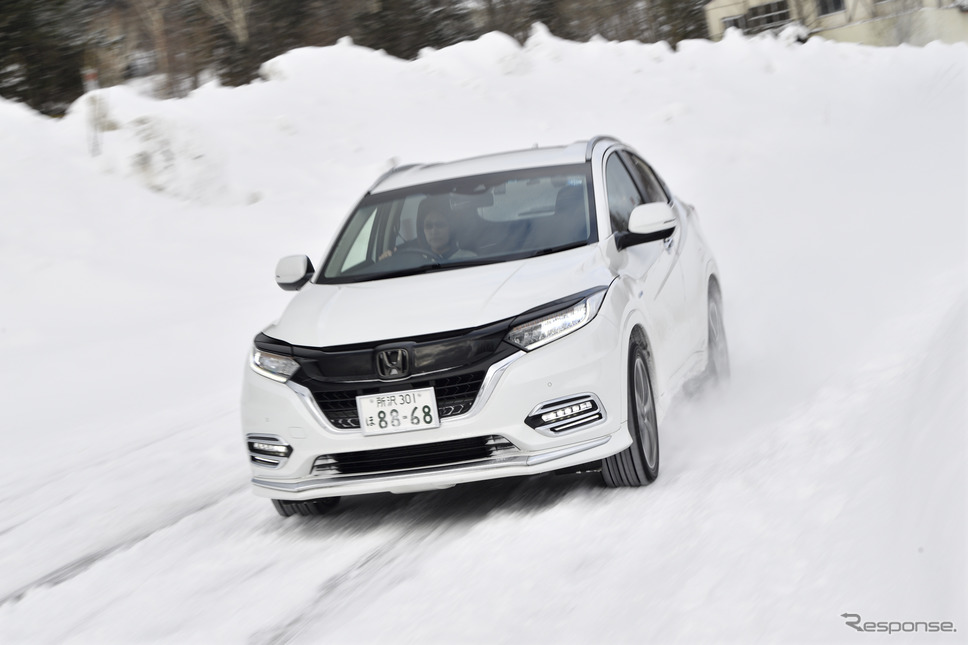 【ホンダ ヴェゼル Modulo仕様 雪上試乗】“雪道”前提ではなく、普通に運転できてしまう…佐藤久実《撮影 雪岡直樹》