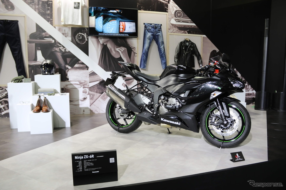 カワサキ(東京モーターサイクルショー2019)《撮影 先川知香》