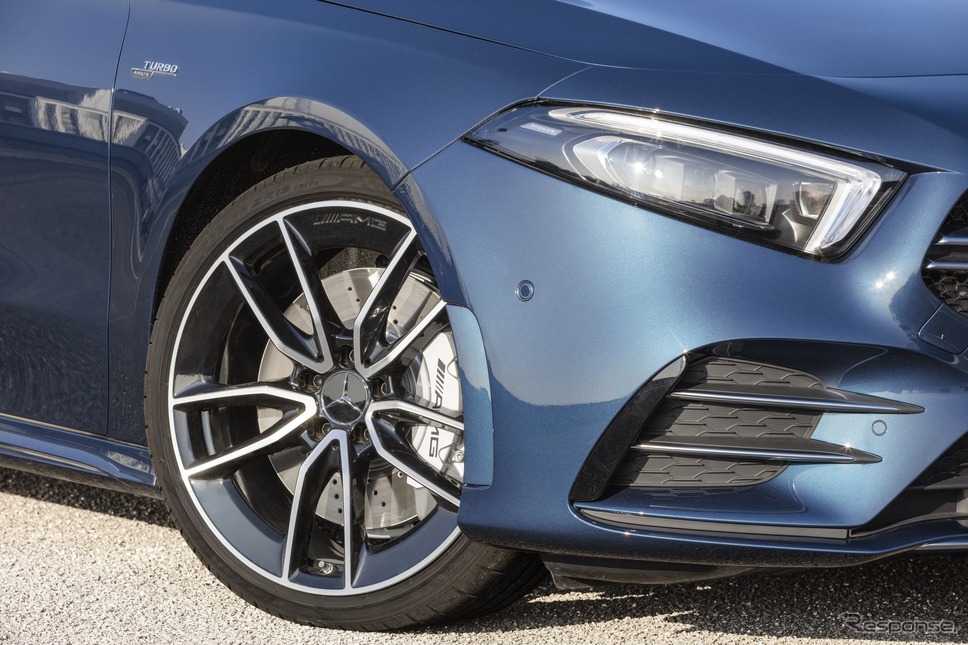 メルセデス AMG A35 4MATIC セダン