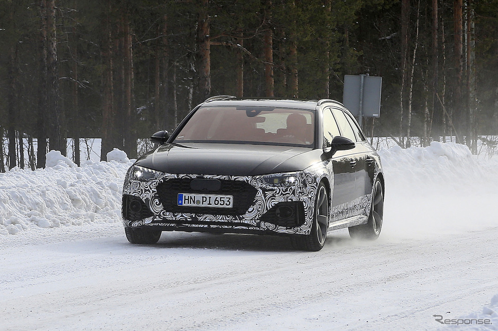 アウディ RS4アバント 改良新型(スクープ写真)《APOLLO NEWS SERVICE》