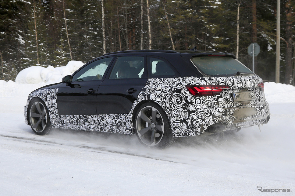 アウディ RS4アバント 改良新型(スクープ写真)《APOLLO NEWS SERVICE》