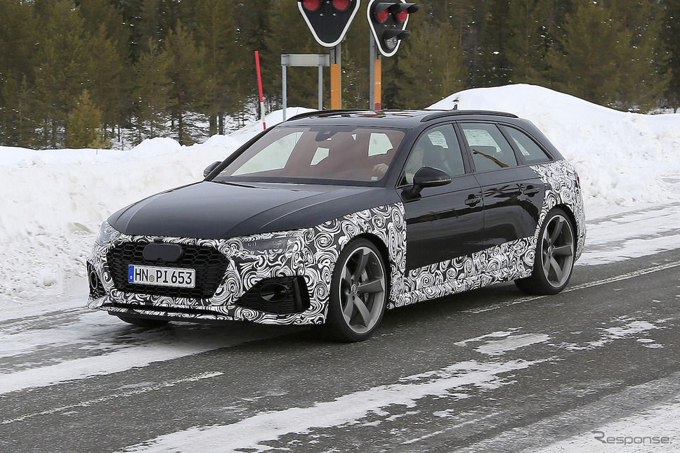 アウディ RS4アバント 改良新型(スクープ写真)《APOLLO NEWS SERVICE》