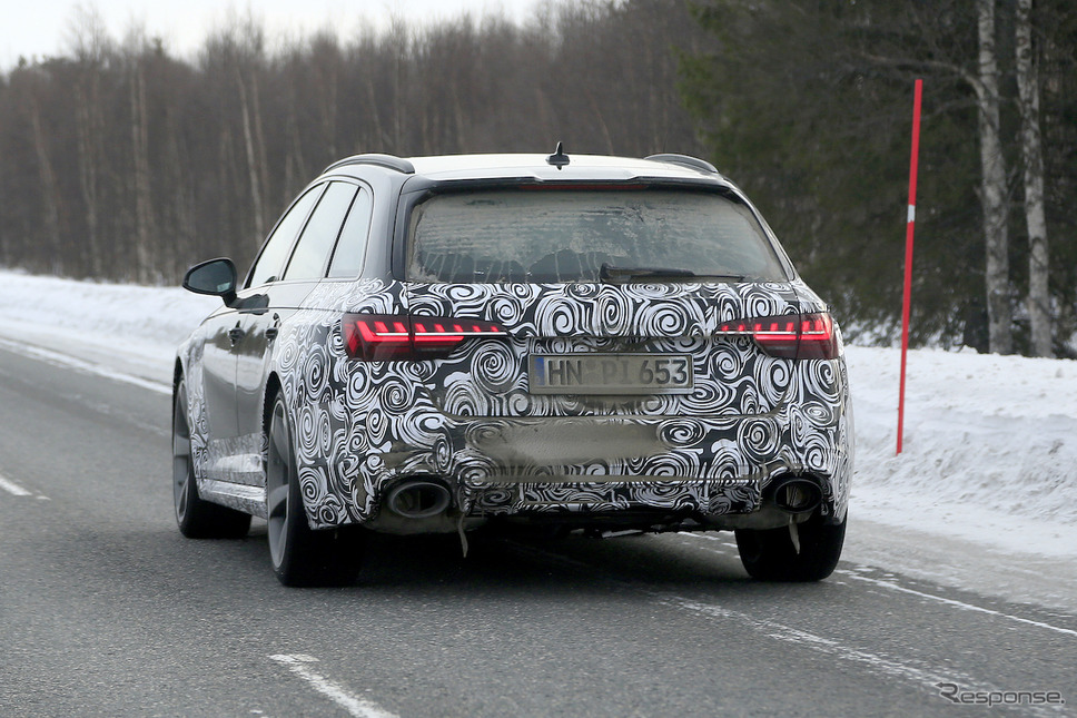 アウディ RS4アバント 改良新型(スクープ写真)《APOLLO NEWS SERVICE》