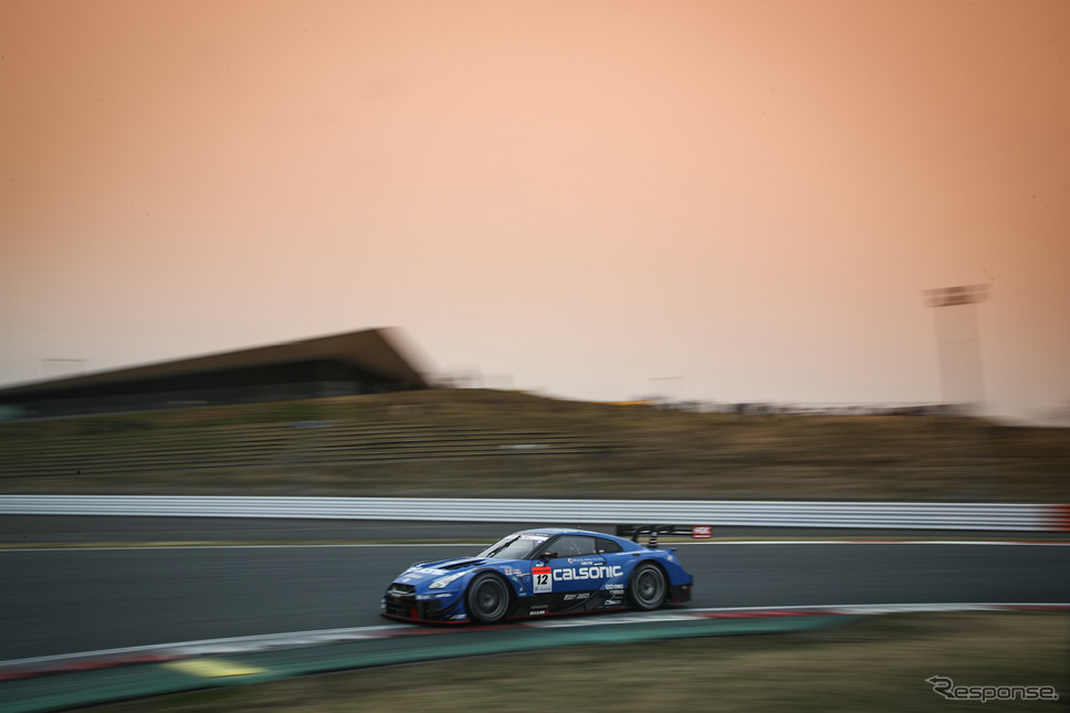 GT500クラスの初日トップタイムをマークした#12 GT-R。《撮影 益田和久》