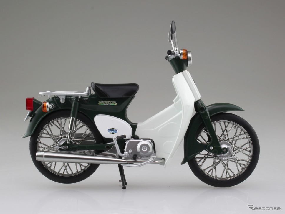 アオシマ 完成品バイクシリーズ ホンダ スーパーカブ（グリーン）※製品画像は試作品のため、実際の商品とは異なる箇所があります