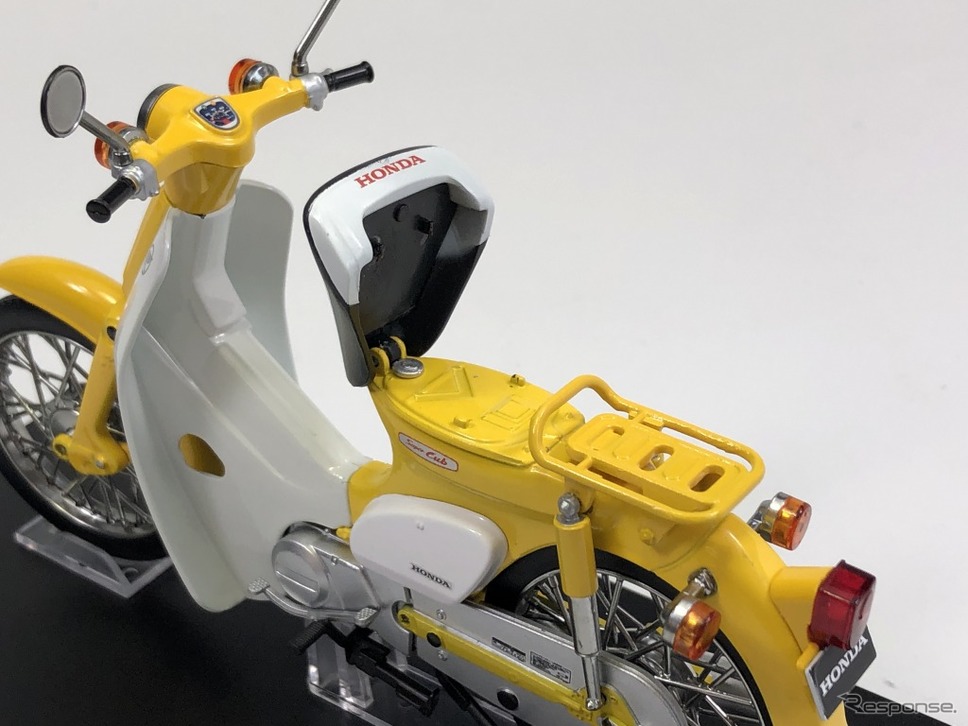 シート開閉※製品画像は試作品のため、実際の商品とは異なる箇所があります