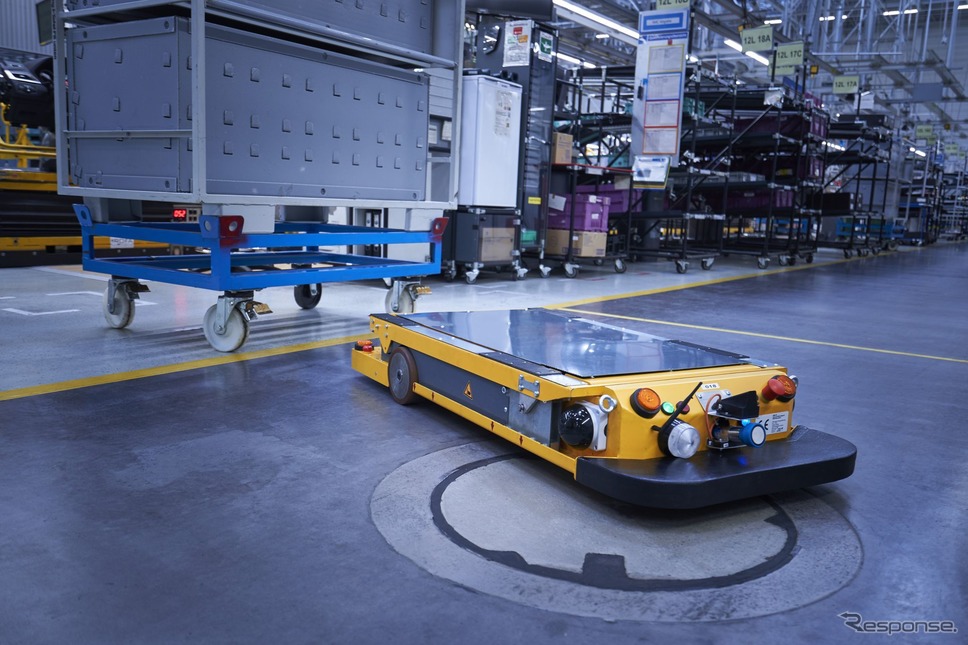 BMWグループのドイツ工場に導入されている自動運転輸送システム
