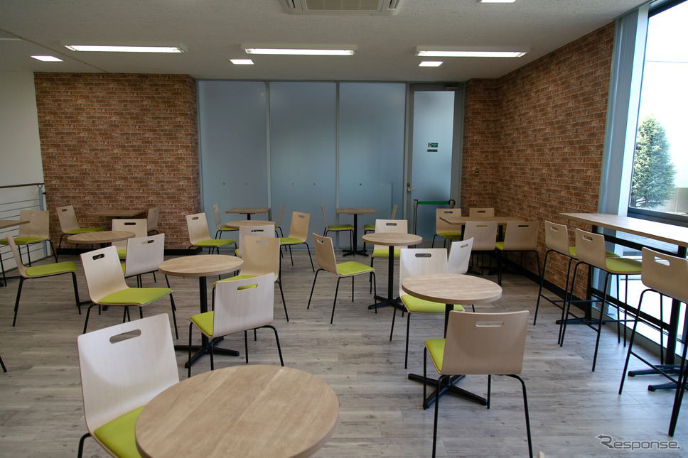 エスアールエス相模原教育センター《撮影 二城利月》