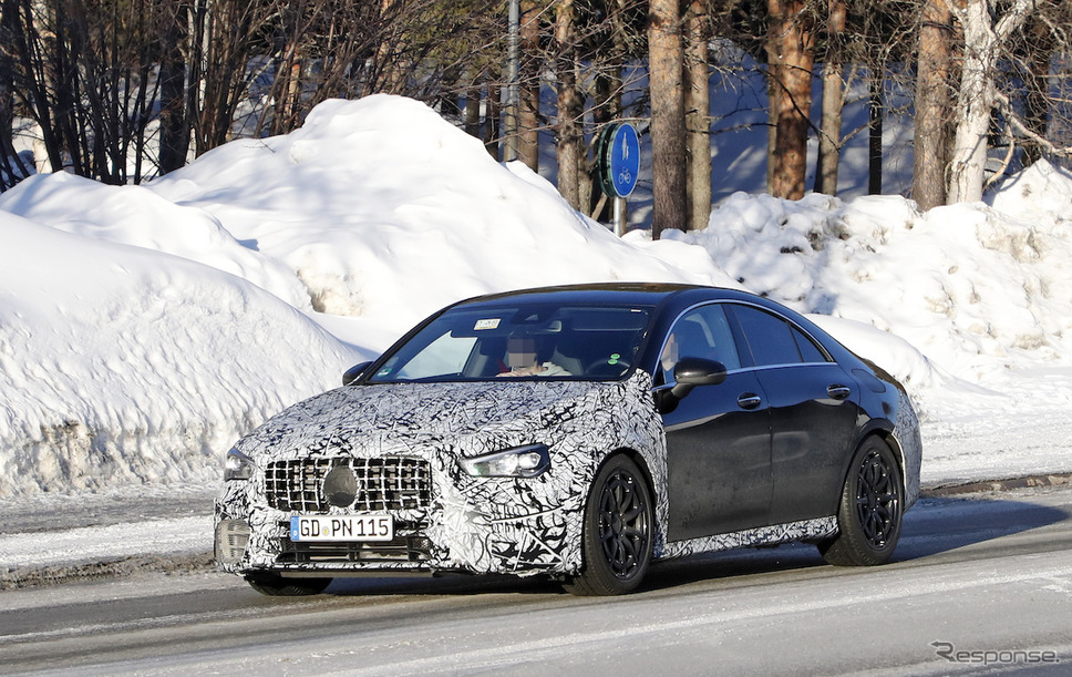 メルセデス AMG CLA45 スクープ写真《APOLLO NEWS SERVICE》