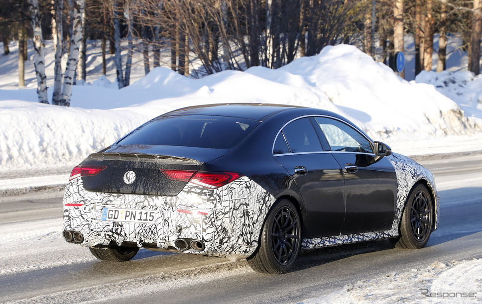 メルセデス AMG CLA45 スクープ写真《APOLLO NEWS SERVICE》