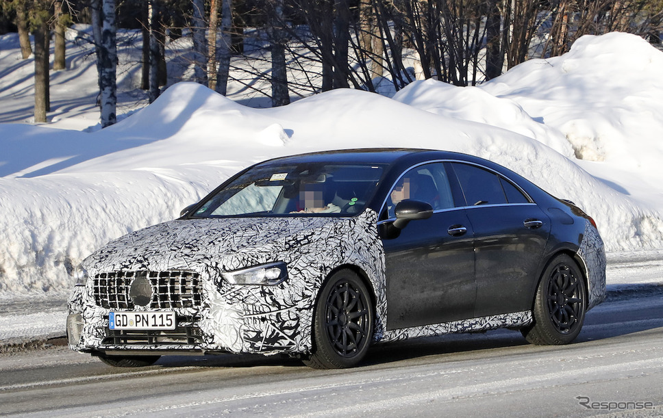 メルセデス AMG CLA45 スクープ写真《APOLLO NEWS SERVICE》