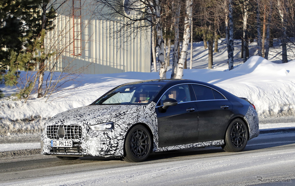 メルセデス AMG CLA45 スクープ写真《APOLLO NEWS SERVICE》