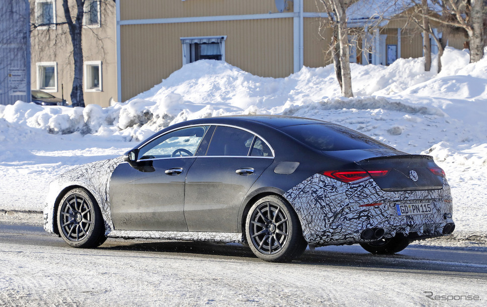メルセデス AMG CLA45 スクープ写真《APOLLO NEWS SERVICE》