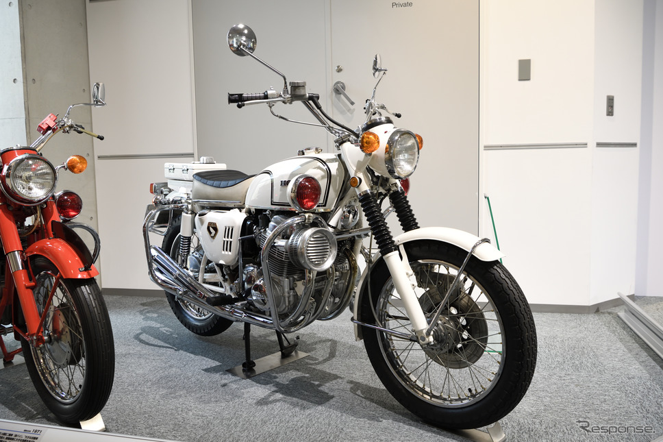 DREAM CB750FOUR 誕生50年特別展示《撮影 雪岡直樹》