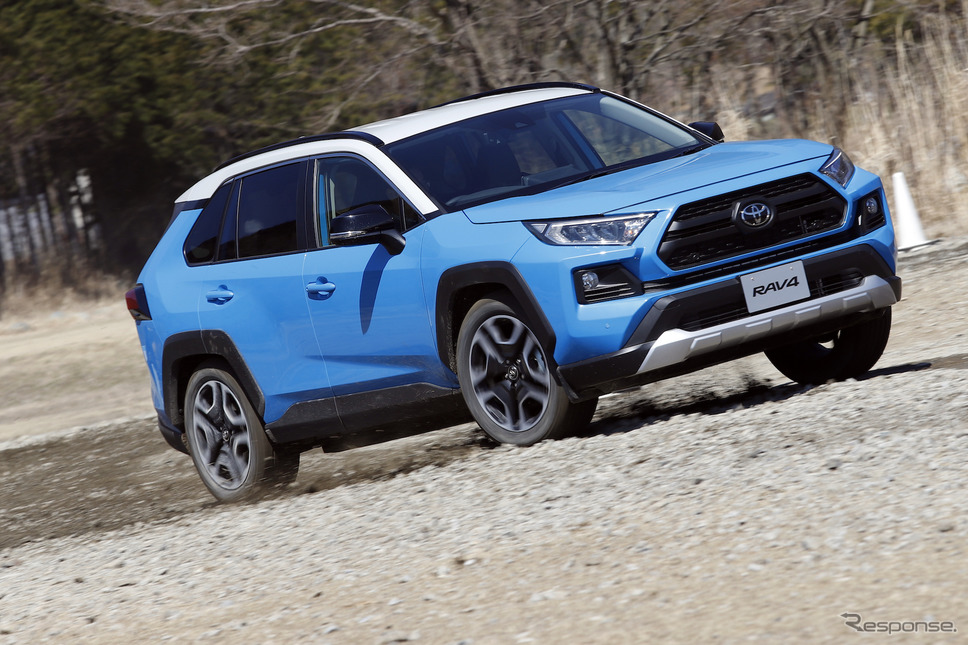 トヨタ RAV4 Adventure《撮影 小林岳夫》