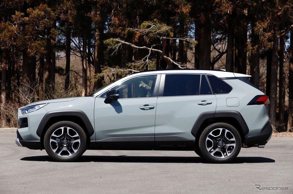 トヨタ RAV4 Adventure(アドベンチャー)《撮影 小林岳夫》