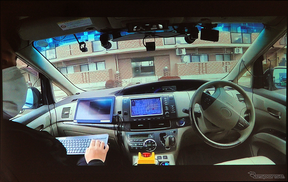 「5Gで複数台の自動運転実験車を遠隔監視」実証実験の様子（参考画像）《撮影：大野雅人（Gazin Airlines）》