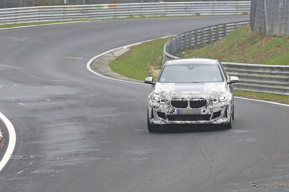 BMW M135i 次期型スクープ写真《APOLLO NEWS SERVICE》