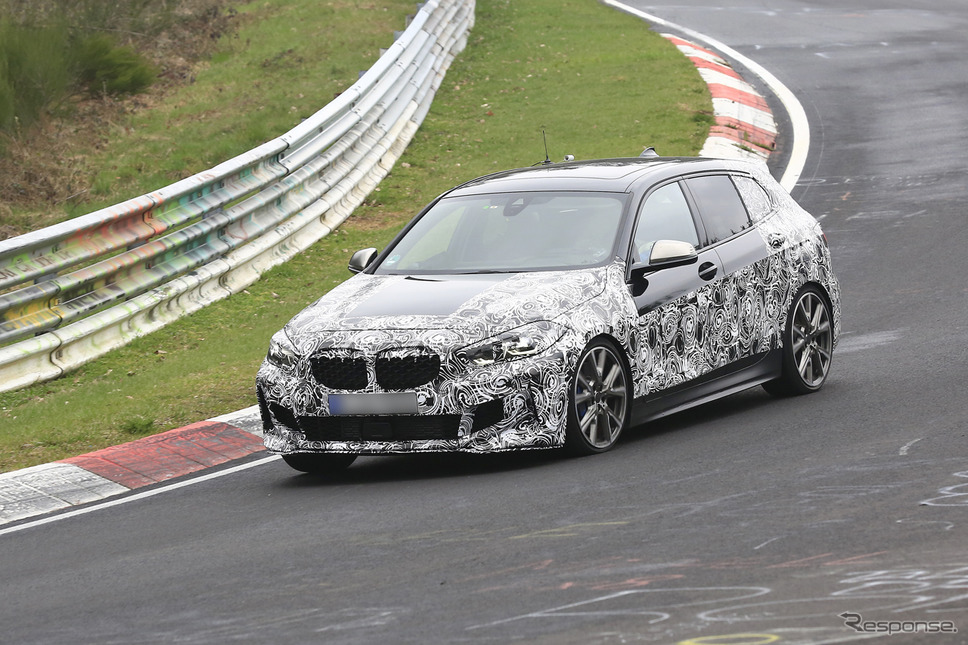 BMW M135i 次期型スクープ写真《APOLLO NEWS SERVICE》