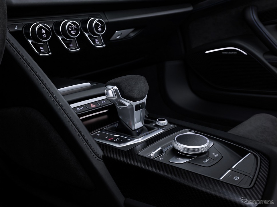 アウディ R8 改良新型