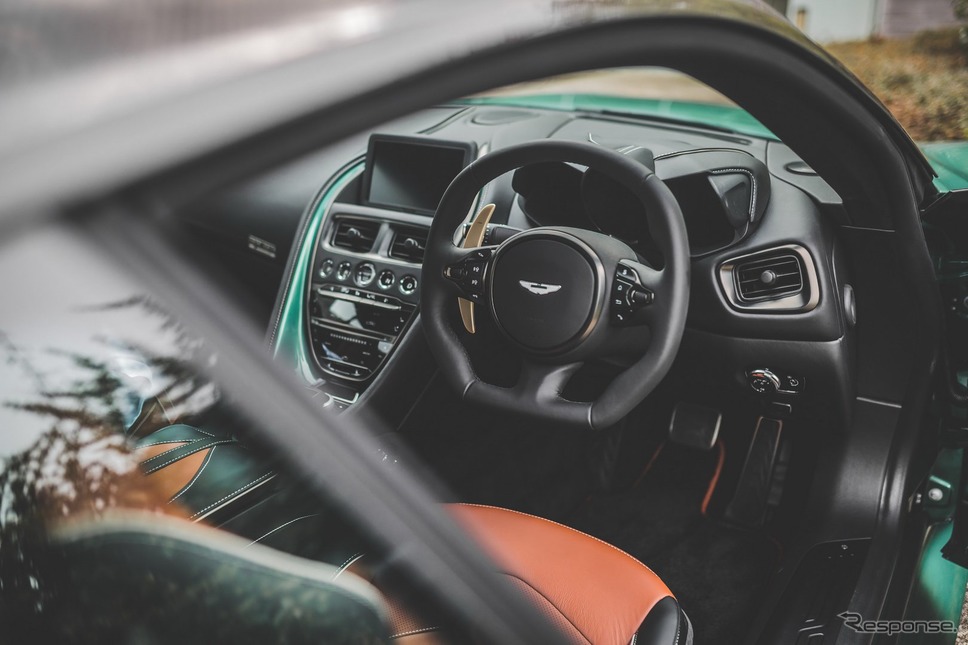 アストンマーティン DBS スーパーレッジェーラ の DBS 59