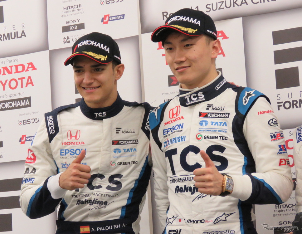 予選1-2のナカジマ勢、ポールの牧野(右)と2位のパロウ。《撮影 遠藤俊幸》