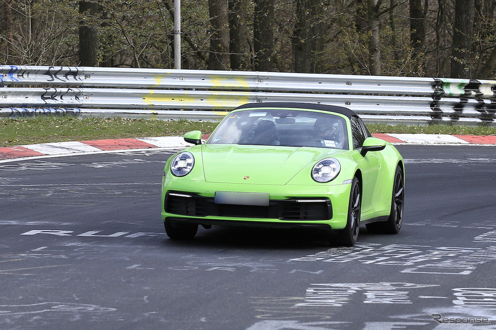 ポルシェ 911タルガ 新型プロトタイプ(スクープ写真)《APOLLO NEWS SERVICE》