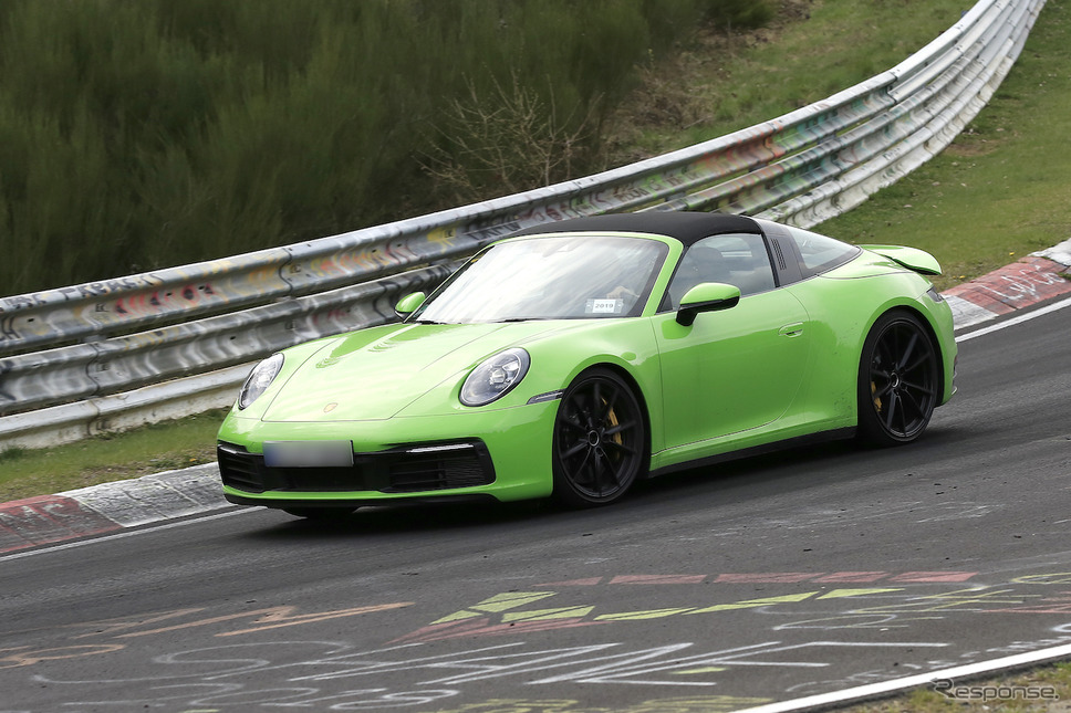 ポルシェ 911タルガ 新型プロトタイプ(スクープ写真)《APOLLO NEWS SERVICE》