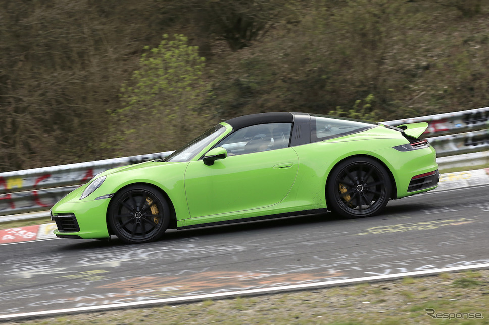 ポルシェ 911タルガ 新型プロトタイプ(スクープ写真)《APOLLO NEWS SERVICE》