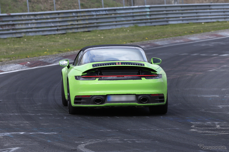 ポルシェ 911タルガ 新型プロトタイプ(スクープ写真)《APOLLO NEWS SERVICE》