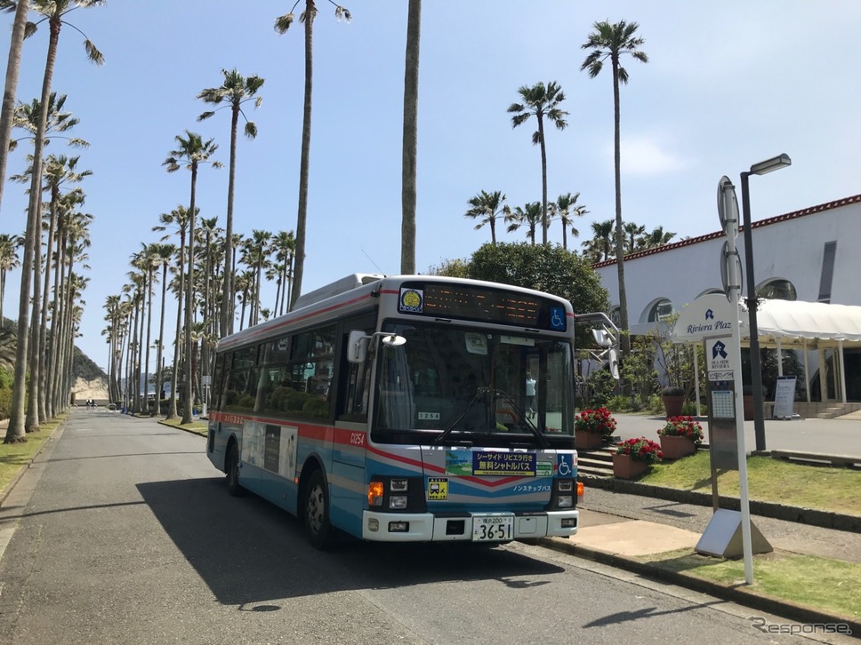 鎌倉駅までの直行バスも。アクセスも良好なマリーナ。《撮影 中込健太郎》
