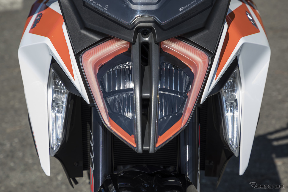 KTM 1290スーパーデュークGT《撮影 郡大二郎》