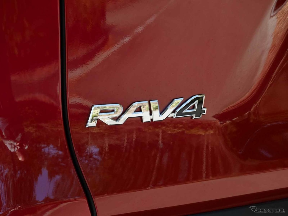 トヨタ RAV4ハイブリッド 新型撮影 中村孝仁