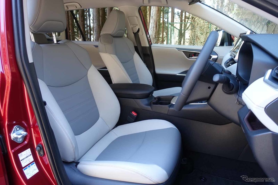 トヨタ RAV4ハイブリッド 新型撮影 中村孝仁
