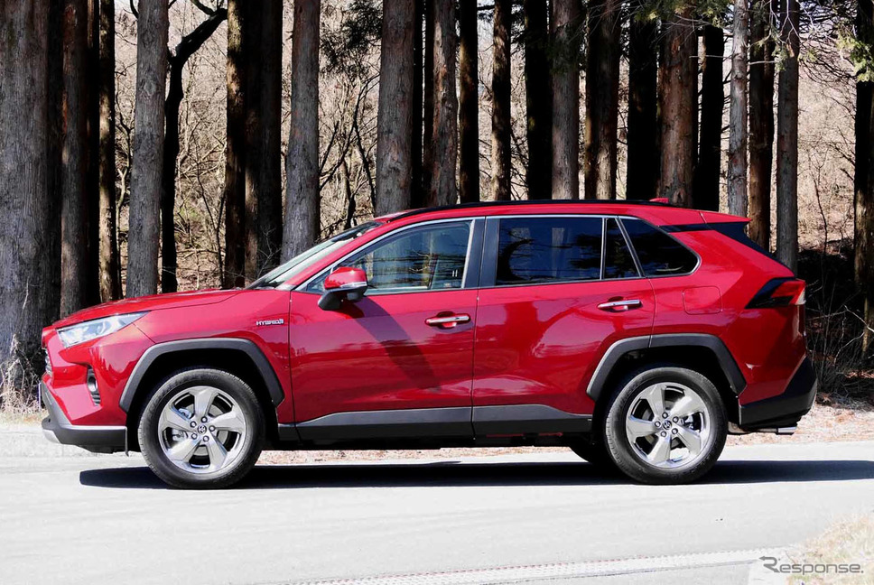 トヨタ RAV4ハイブリッド 新型撮影 中村孝仁